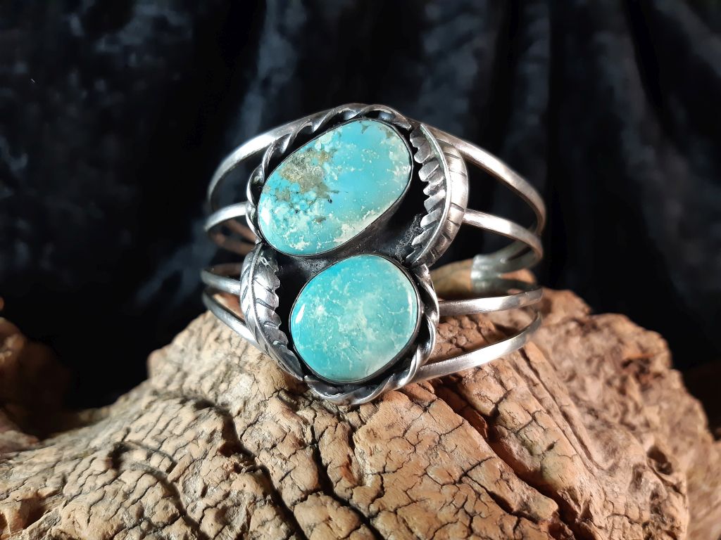 Wunderschöner Armreif, Unisex, Navajo, 2 Türkise, 925er Sterlingsilber